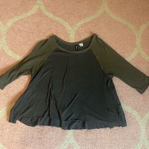 BDG size small loose fit shirt grey 1/4 sleeve